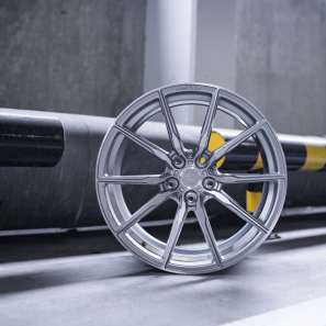 Jante Concaver CVR4 Brushed Titanium Nissan 350Z
