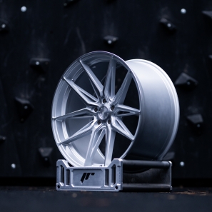 Jante Japan Racing JR-44 Silver Machined Face 21 pouces 11.0x21" / ET15 / 5x108 à 5x130