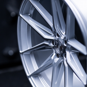 Jante Japan Racing JR-44 Silver Machined Face 21 pouces 11.0x21" / ET15 / 5x108 à 5x130