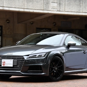 Jante OZ Formula HLT Matt Black Audi RSQ3